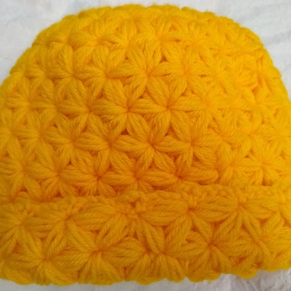 Jasmine stich handmade cozy hat - Picture 2 of 16